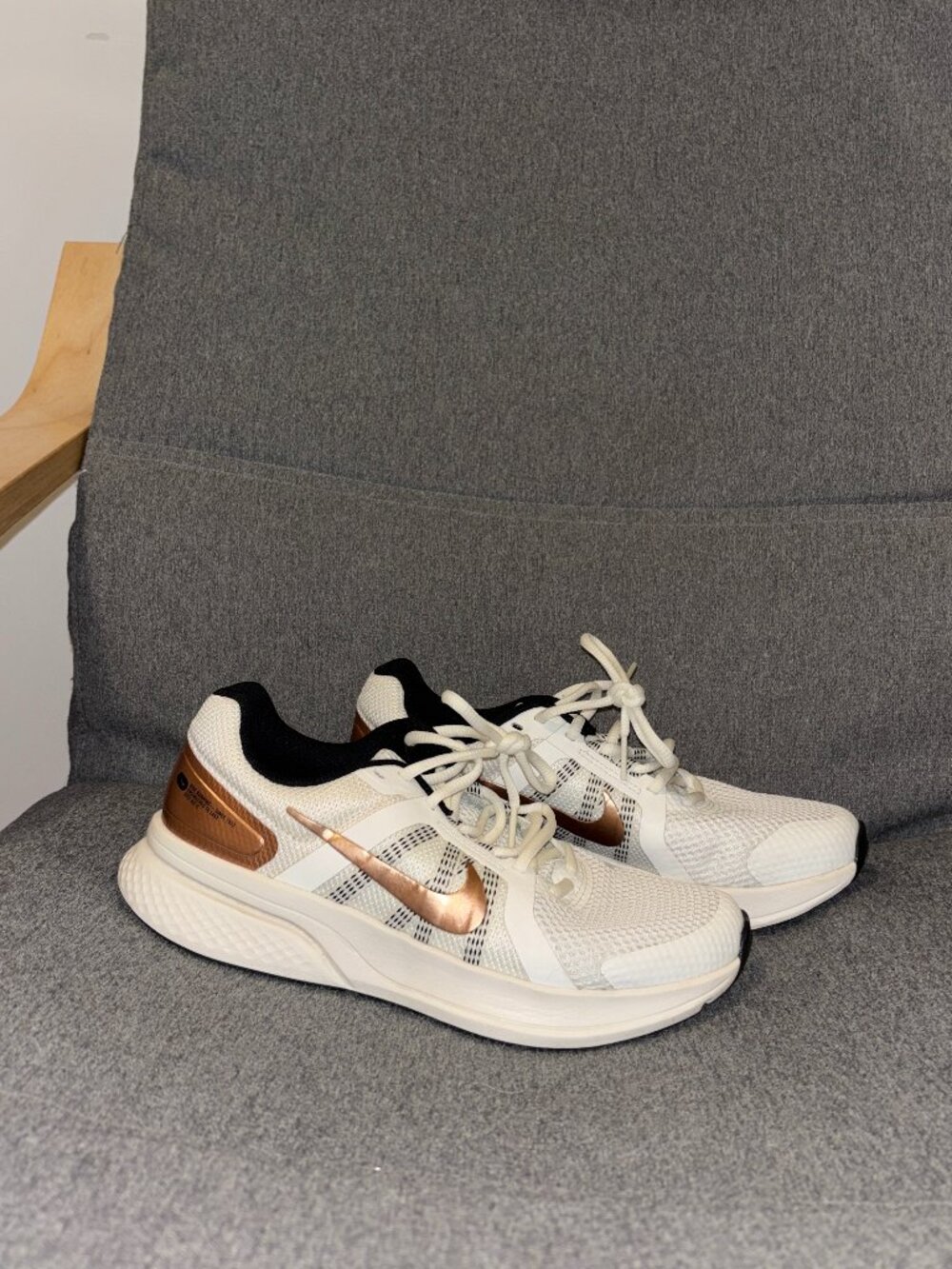 Nike Run Swift 2 Women’s Running Shoes Size 7.5 - White/Bronze (CU3528-103)